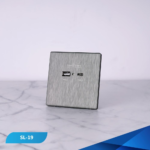 ⁦فيش منفذ USB + TYP-C بيانو رصاصي خشبي BTM⁩ - الصورة ⁦4⁩